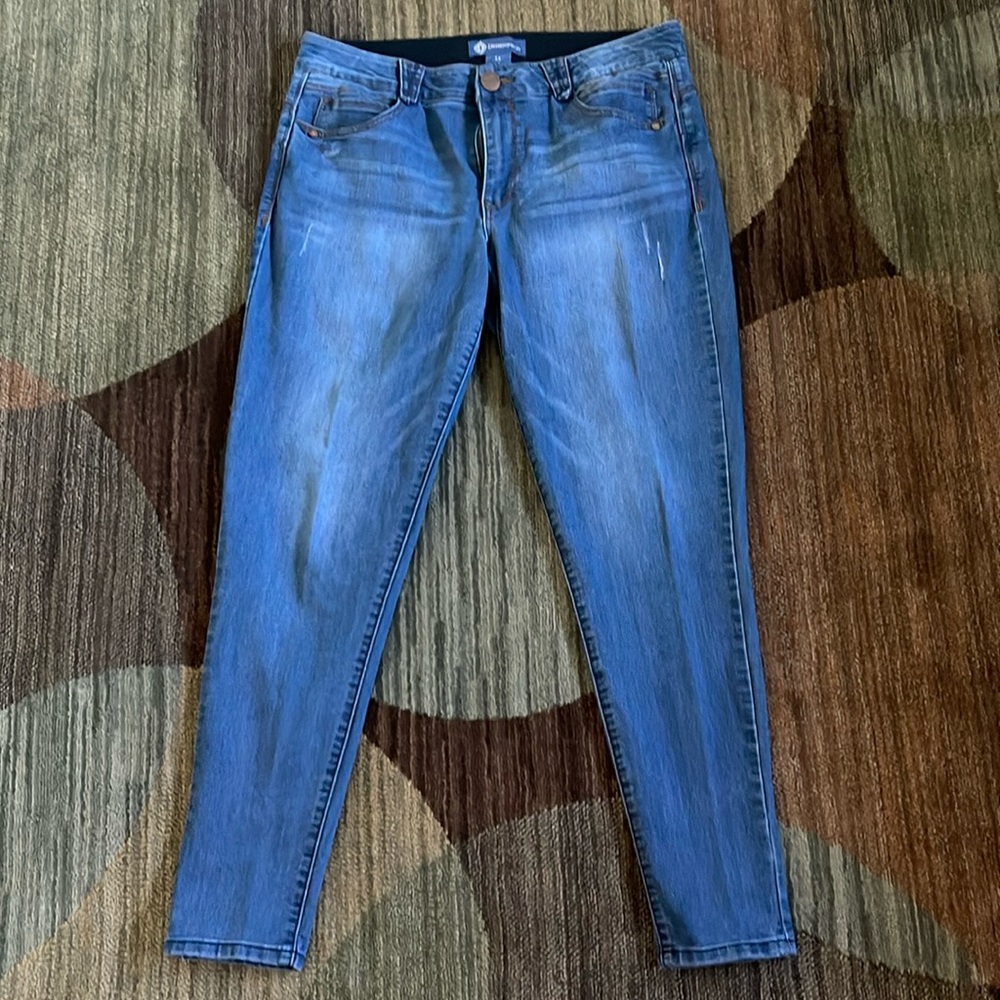 Democracy “Ab Solution” Ankle Skimmer Jeans 14